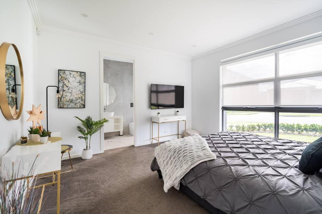 Neat 4 Bedroom In Catherine Fields Narellan エクステリア 写真