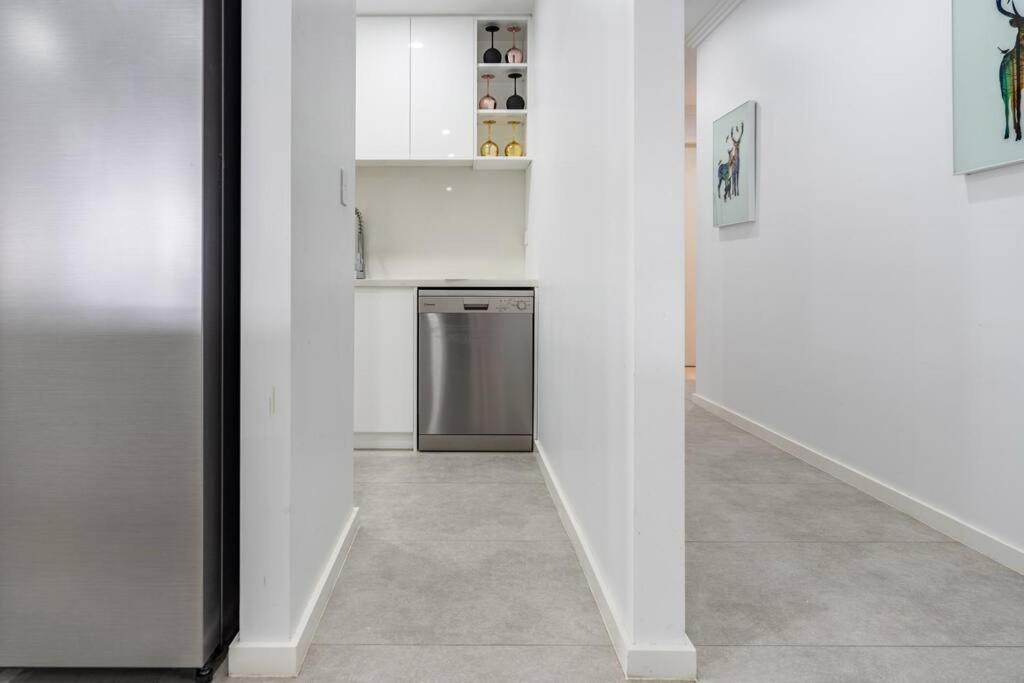 Neat 4 Bedroom In Catherine Fields Narellan エクステリア 写真