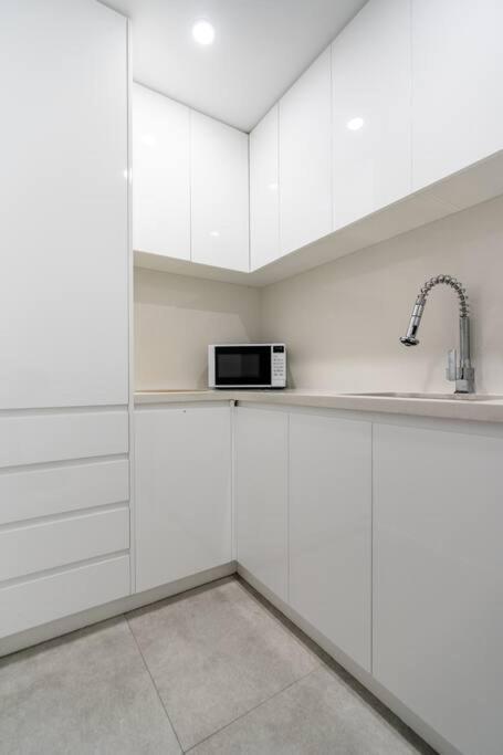 Neat 4 Bedroom In Catherine Fields Narellan エクステリア 写真