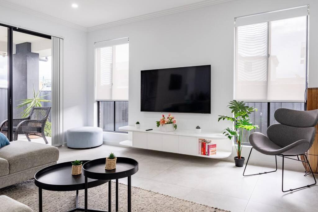 Neat 4 Bedroom In Catherine Fields Narellan エクステリア 写真